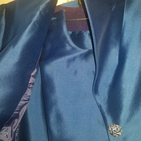 Blue Suit - Picture 3 of 5